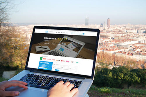 【萬江廣告公司】大氣畫冊的内頁排版的四種風格，每個很實用！